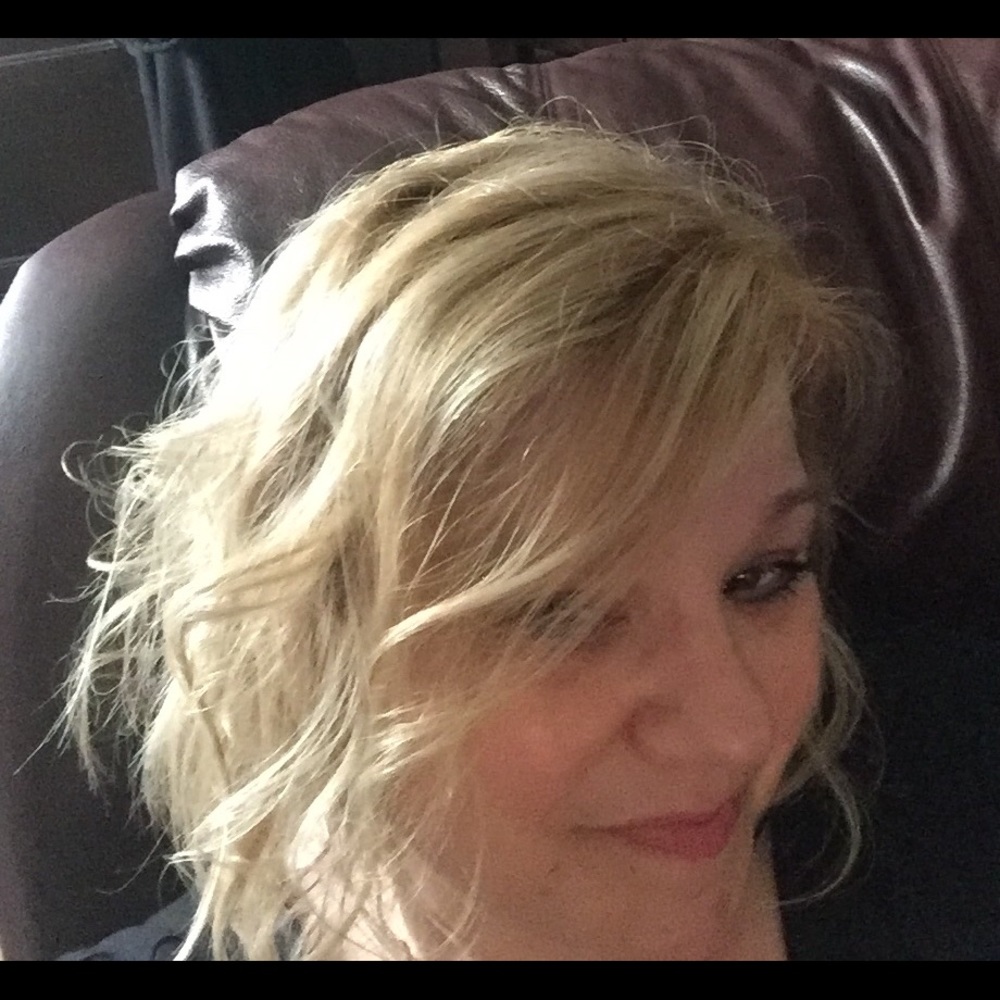 Meet your Posher, Helen